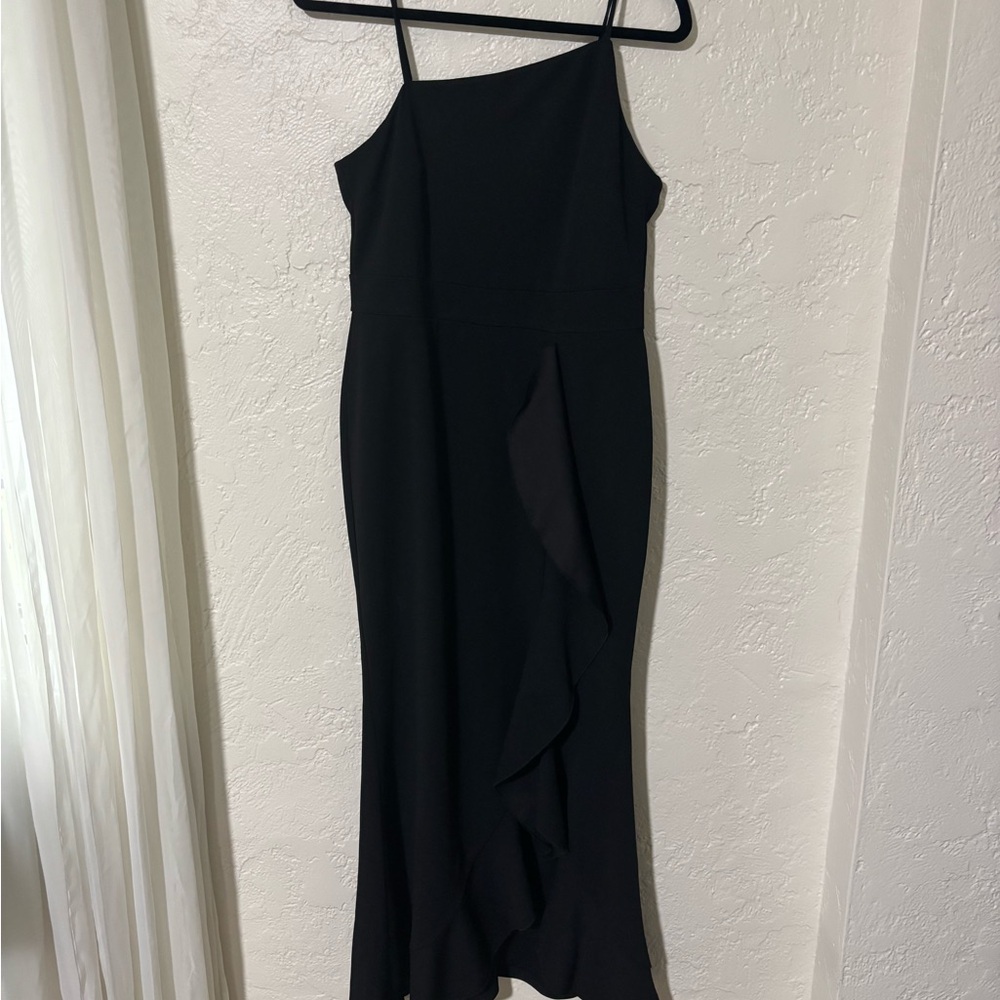 Elegant Black Sleeveless Dress